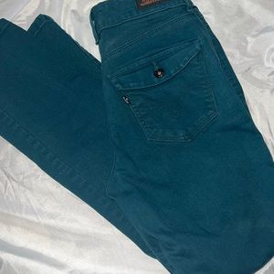 Vintage style Levi size 4, mid rise